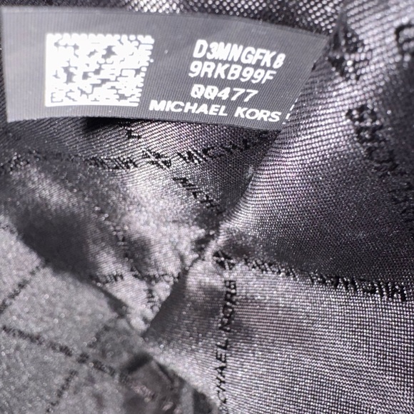 Michael Kors Black and Gray Jet Set Signature Tote - Picture 16 of 16